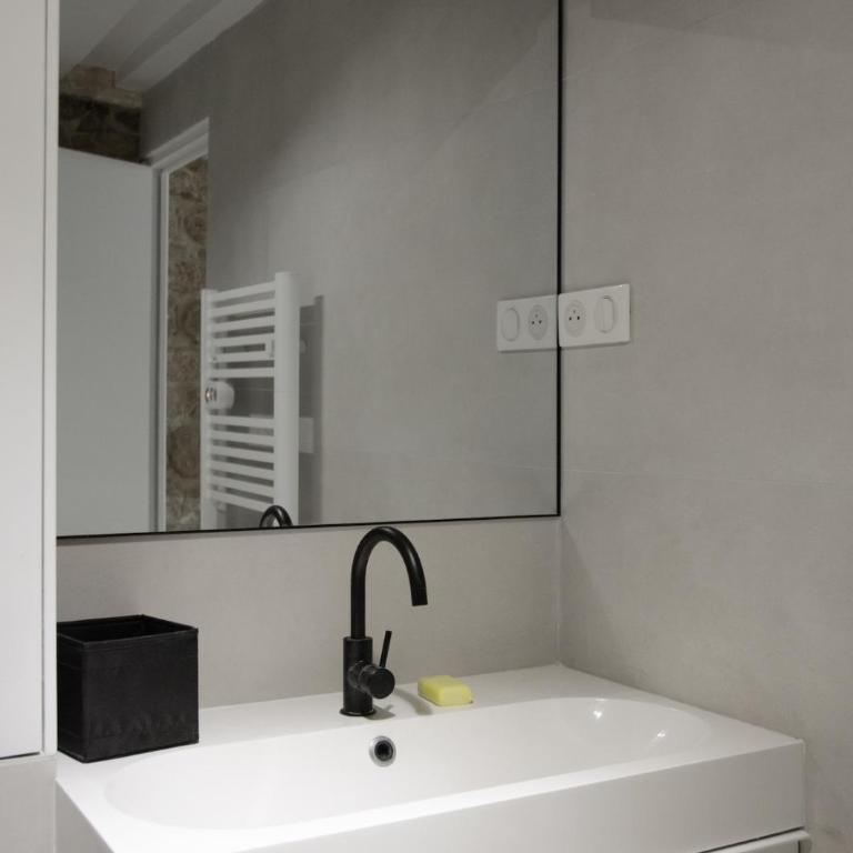 Studio jardin privé paris centre - Appartement 1 Chambre - 32