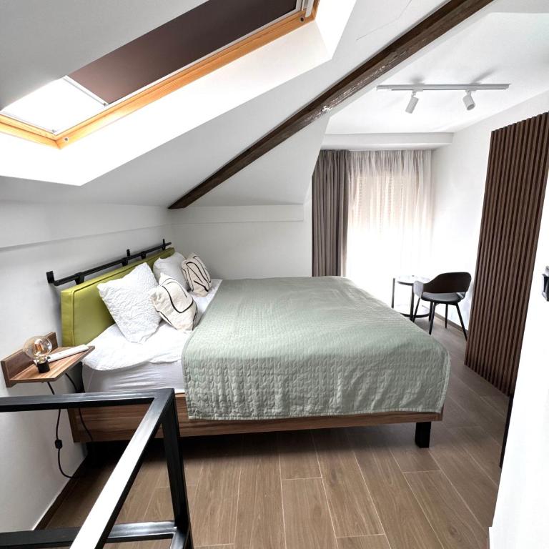 Villa Sevdah - apartments in the city centre, with pool and free parking - One-Bedroom Apartment with Pool View - 6