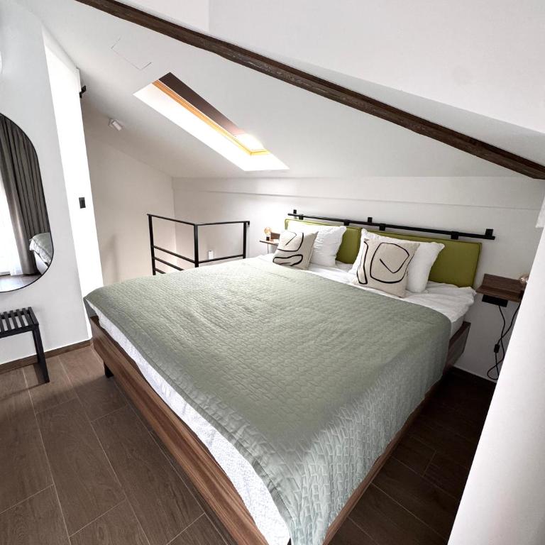 Villa Sevdah - apartments in the city centre, with pool and free parking - One-Bedroom Apartment with Pool View - 5