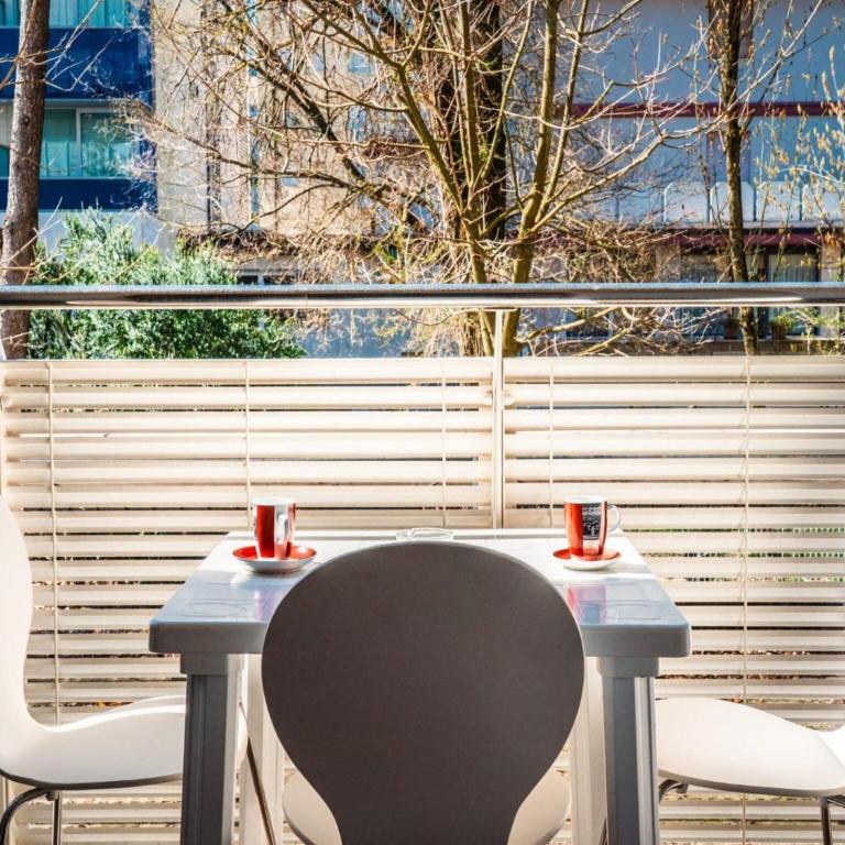 A lovely modern flat a stone throw from the sea - Appartamento - 5