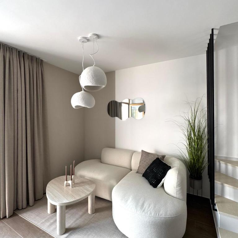 Villa Sevdah - apartments in the city centre, with pool and free parking - One-Bedroom Apartment with Pool View - 8
