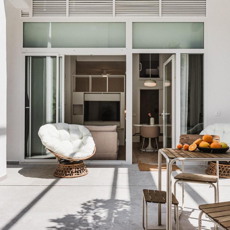 Gran Turia Apartments - Two-Bedroom Apartment with Terrace - 2