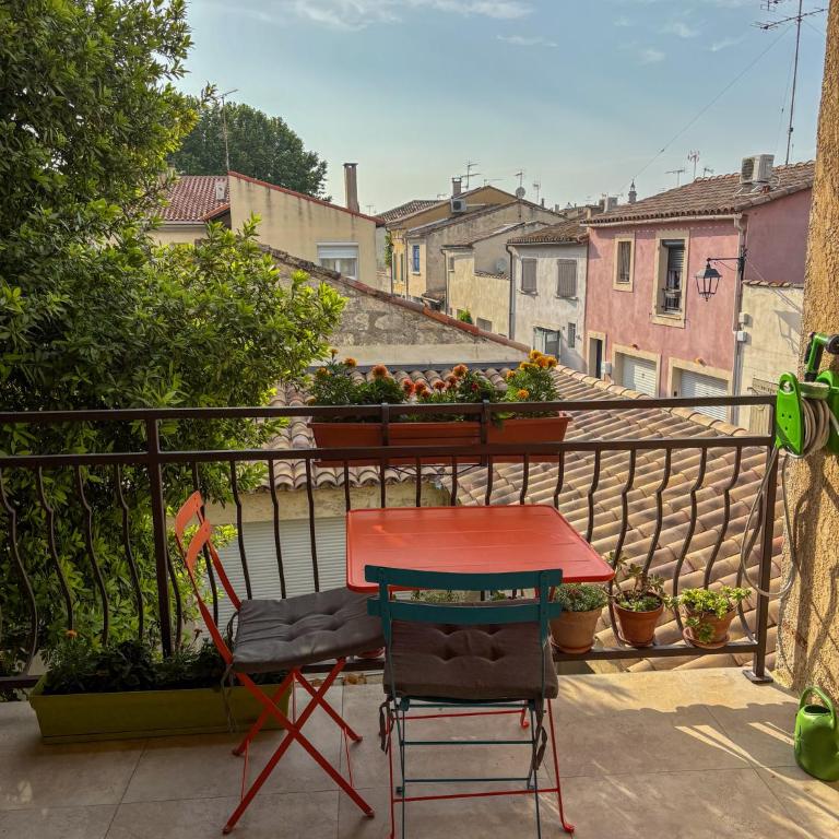 Maison sol en ciel Petit Dejeuner et Parking inclus - Chambre Double avec Salle de Bains Privative - 3