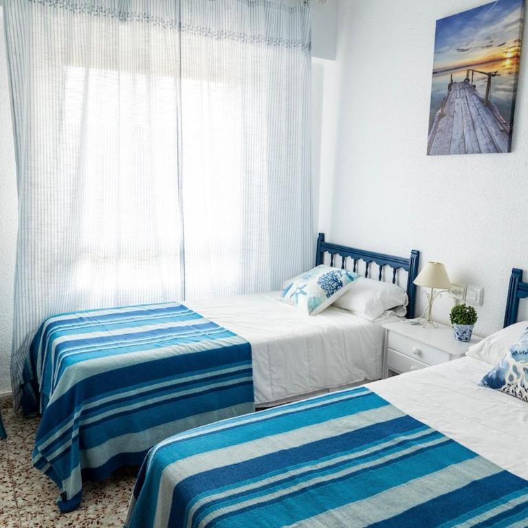 Terrace, pool, Wi-Fi, central and 200 meters from the beach - Apartamento de 3 dormitorios con vistas al parque - 8