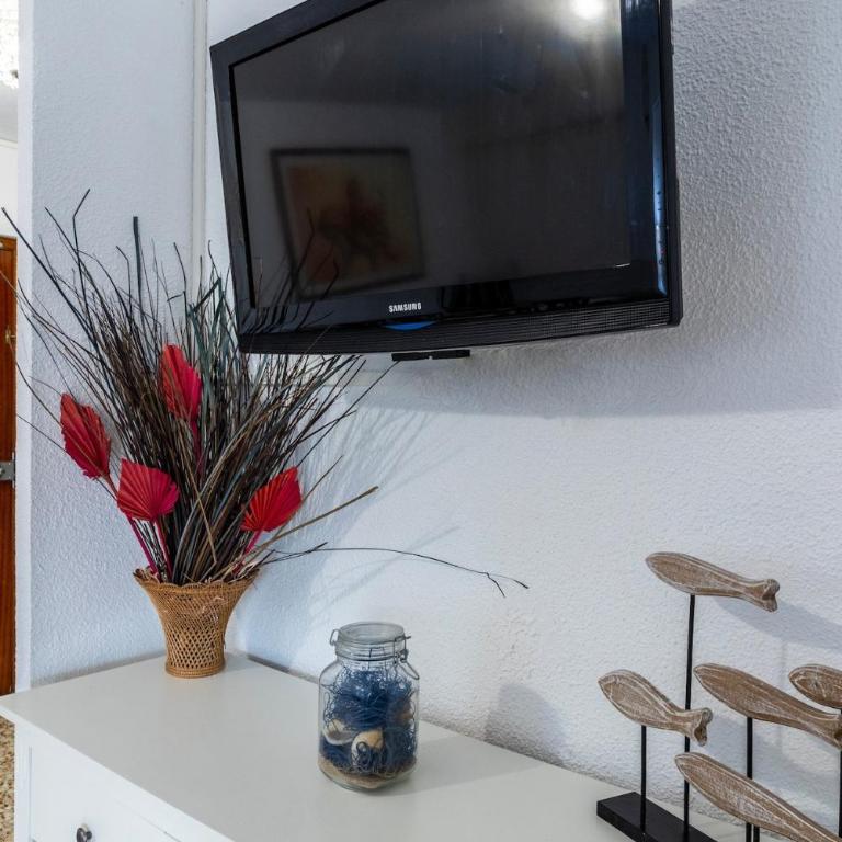 Terrace, pool, Wi-Fi, central and 200 meters from the beach - Apartamento de 3 dormitorios con vistas al parque - 5