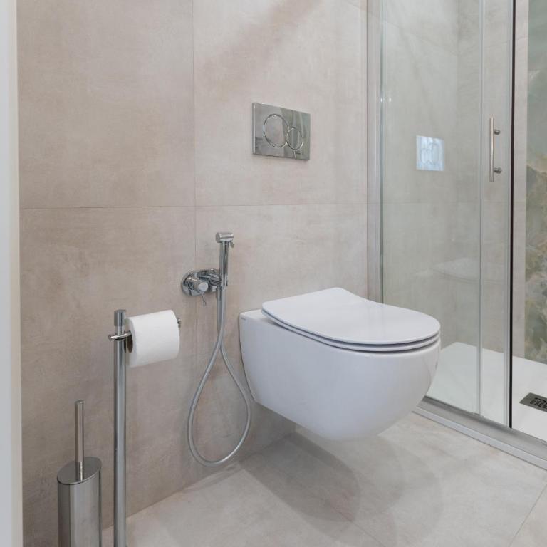 Nery Home Luxury Sea View Giardini Naxos - Camera Queen con Vista Giardino - 16