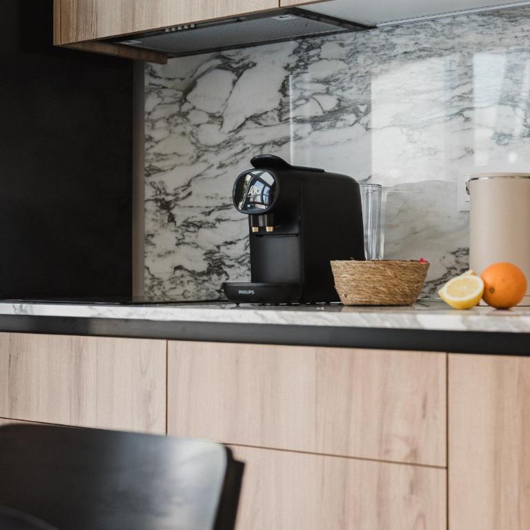 Gran Turia Apartments - Deluxe Two-Bedroom Apartment with Garden View - 8