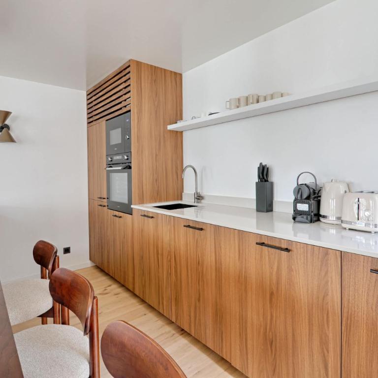 Louvre & Seine Luxury new 3BR Full AC By Melvane - Appartement - 6