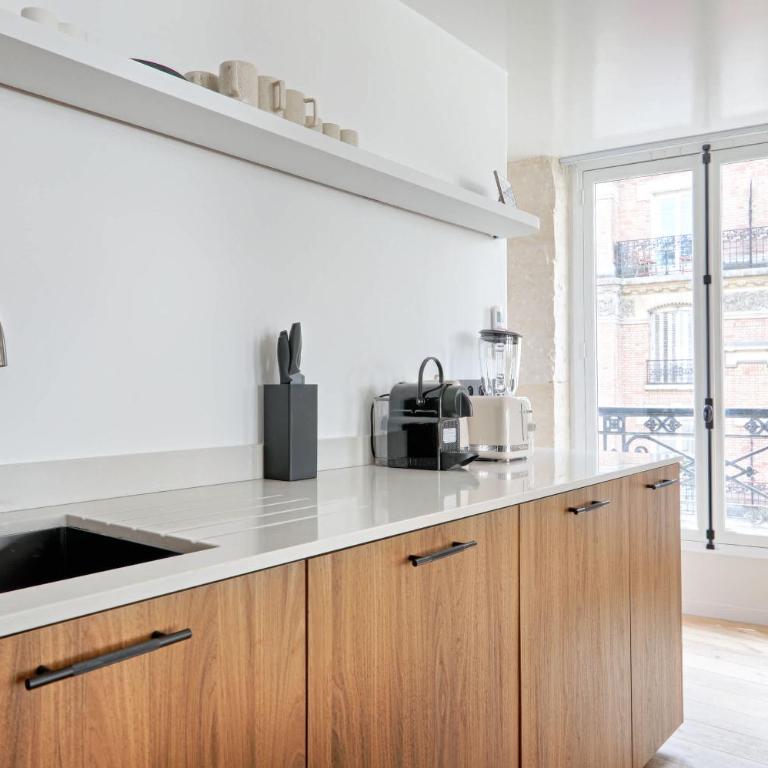 Louvre & Seine Luxury new 3BR Full AC By Melvane - Appartement - 11