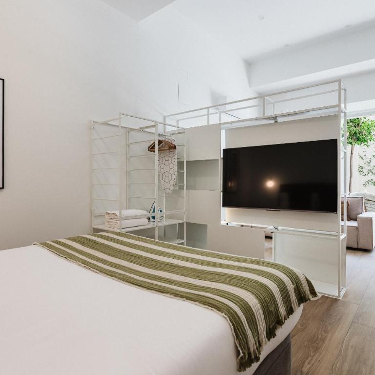 Gran Turia Apartments - Two-Bedroom Apartment with Terrace - 4