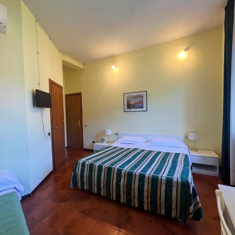 Hotel Le Grazie - Camera Tripla - 1