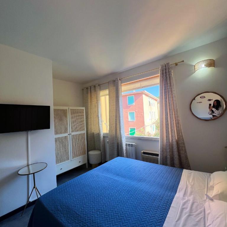 Hotel Le Grazie - Camera Superior Matrimoniale/Doppia con Letti Singoli con Vista Città - 14