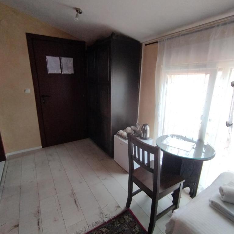 Apartmans Dream House 2 - Comfort Triple Room with Shower - 4