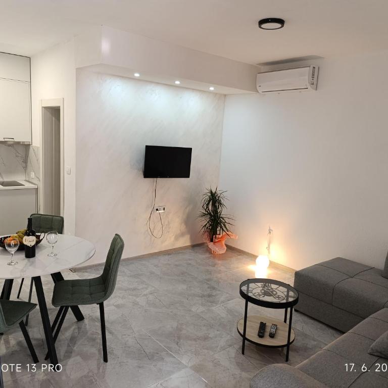 Apartman Vuk - One-Bedroom Apartment - 8