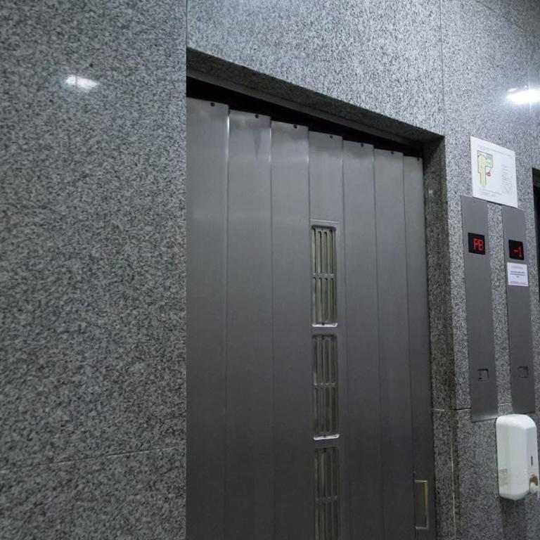 Apt Centrico de 2 Hab Cerca de Plaza de Mayo - Apartamento - 43