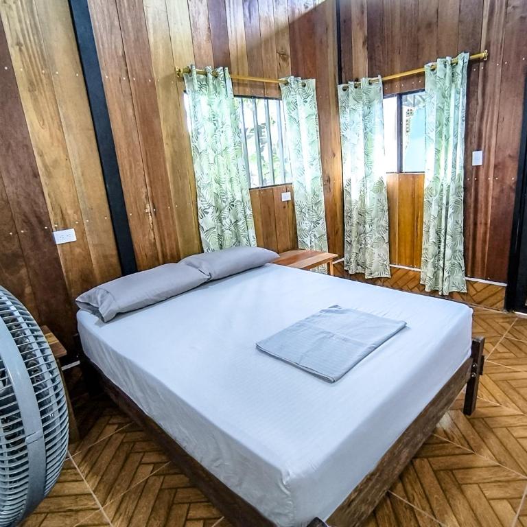 Hostel Casa de las Palmas Tours - Double Room with Private Bathroom - 3