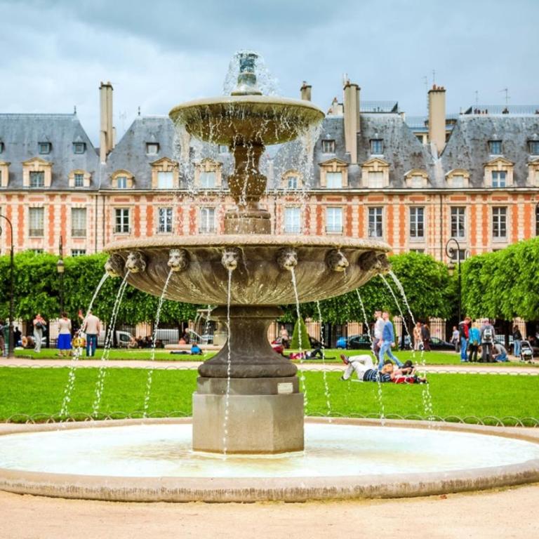 Luxury apartment in prestigious Le Marais - Top Location - Two-Bedroom Deluxe Apartment - 17