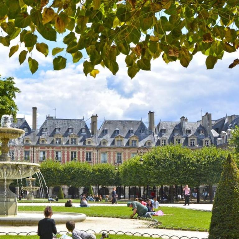 Luxury apartment in prestigious Le Marais - Top Location - Two-Bedroom Deluxe Apartment - 15