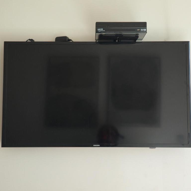 Lujoso Depto Las Condes - vista panorámica, a una cuadra del metro & estacionamiento gratis - Apartamento de 1 dormitorio - 18