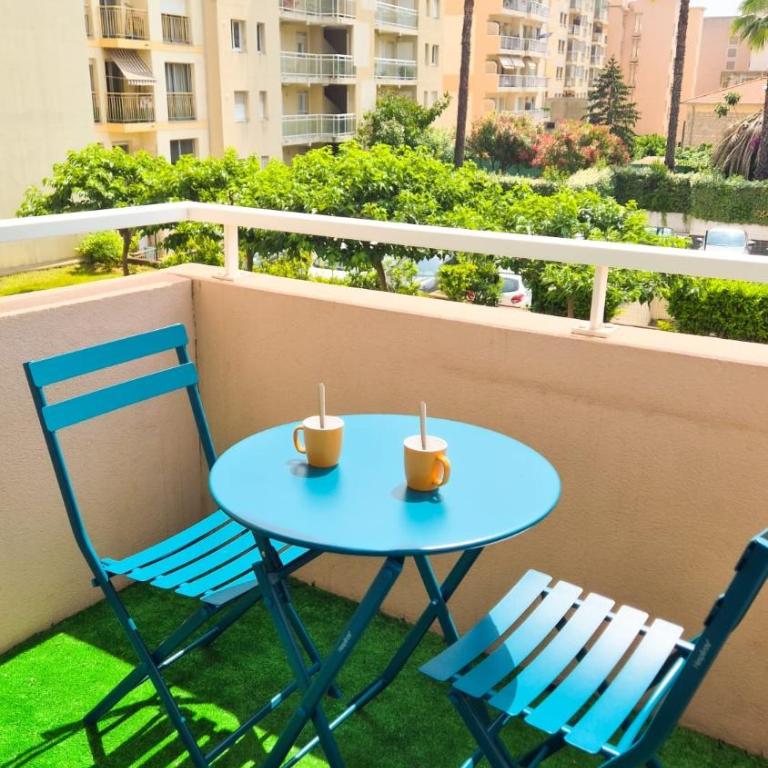 Appartement 2P, balcon, parking proche mer - Appartement 1 Chambre - 21