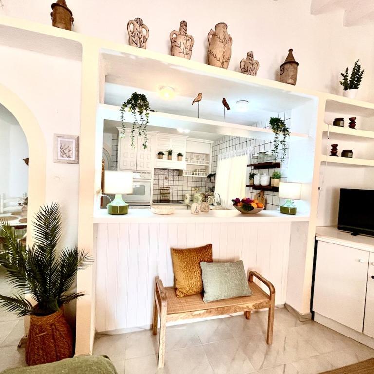 mediterranean studio with sun terrace and sea view - One-Bedroom Apartment - 12