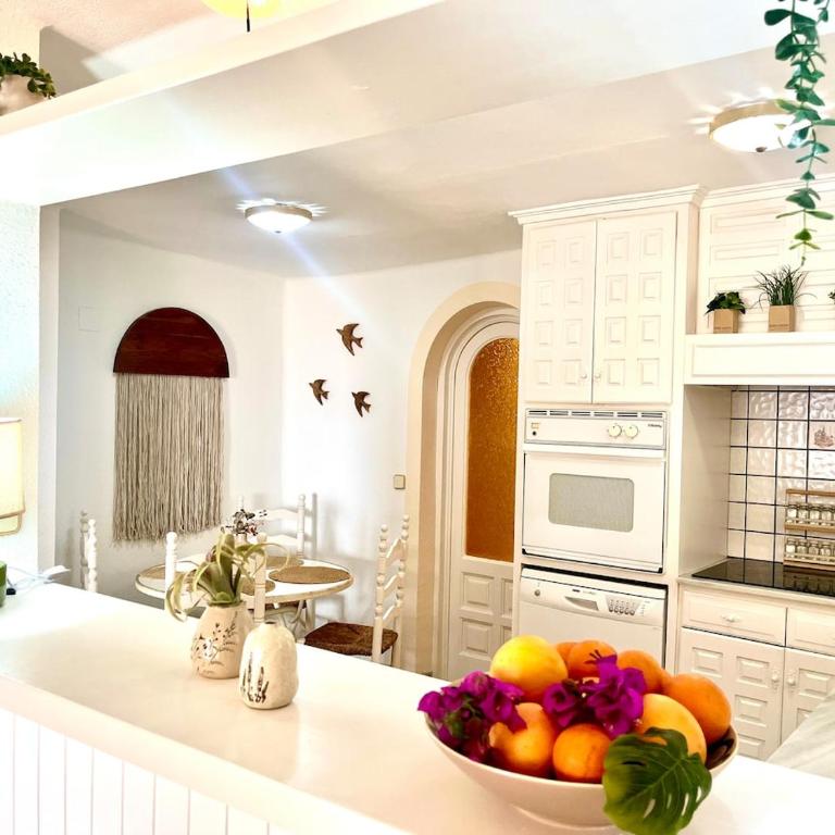 mediterranean studio with sun terrace and sea view - One-Bedroom Apartment - 14