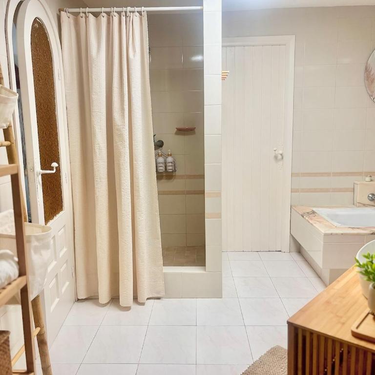mediterranean studio with sun terrace and sea view - One-Bedroom Apartment - 8