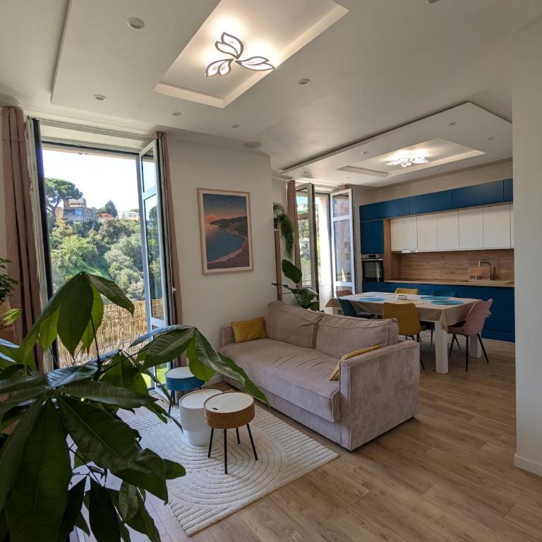 Central Cannes Cozy T4 - Walk to Beach and Congress - Appartement 3 Chambres Premium avec Balcon - 1