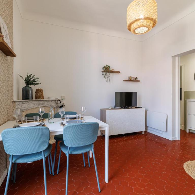 FOSSAN - Appartement 3P avec terrasse - Menton centre et proche plage - Apartamento de 2 dormitorios con terraza - 18
