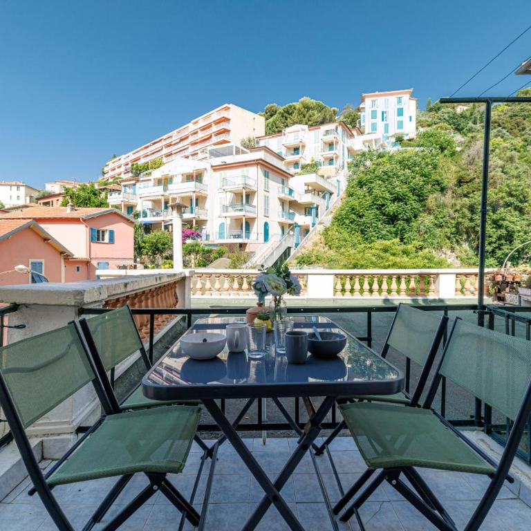 FOSSAN - Appartement 3P avec terrasse - Menton centre et proche plage - Apartamento de 2 dormitorios con terraza - 21