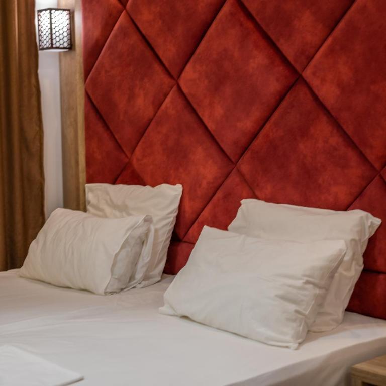 Hotel Evropa - Deluks Dvokrevetna Soba sa Bračnim Krevetom - 19
