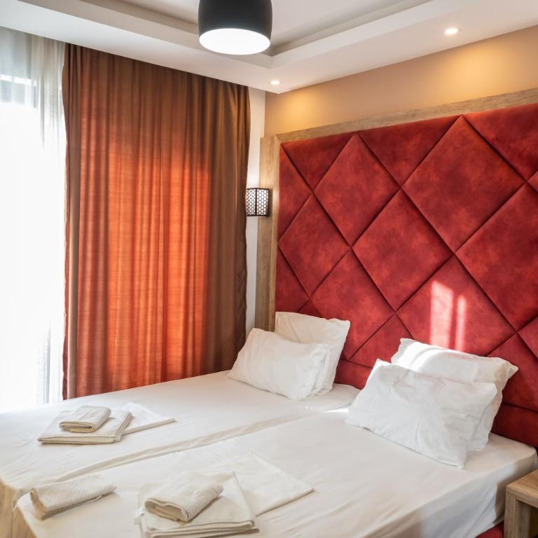 Hotel Evropa - Deluks Dvokrevetna Soba sa Bračnim Krevetom - 25