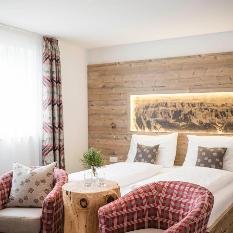 Hotel Chalet Dolomites - Camera Matrimoniale con Balcone - 3