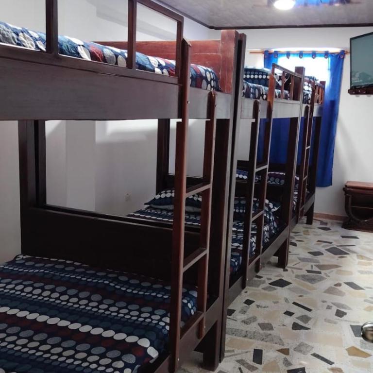 CARTAGENA BOQUILLA BEACH HOSTEl - 8-Bed Mixed Dormitory Room - 1