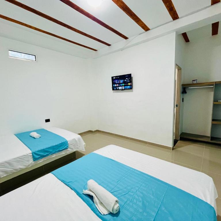 Amanecer Santorini - Standard Quadruple Room - 5