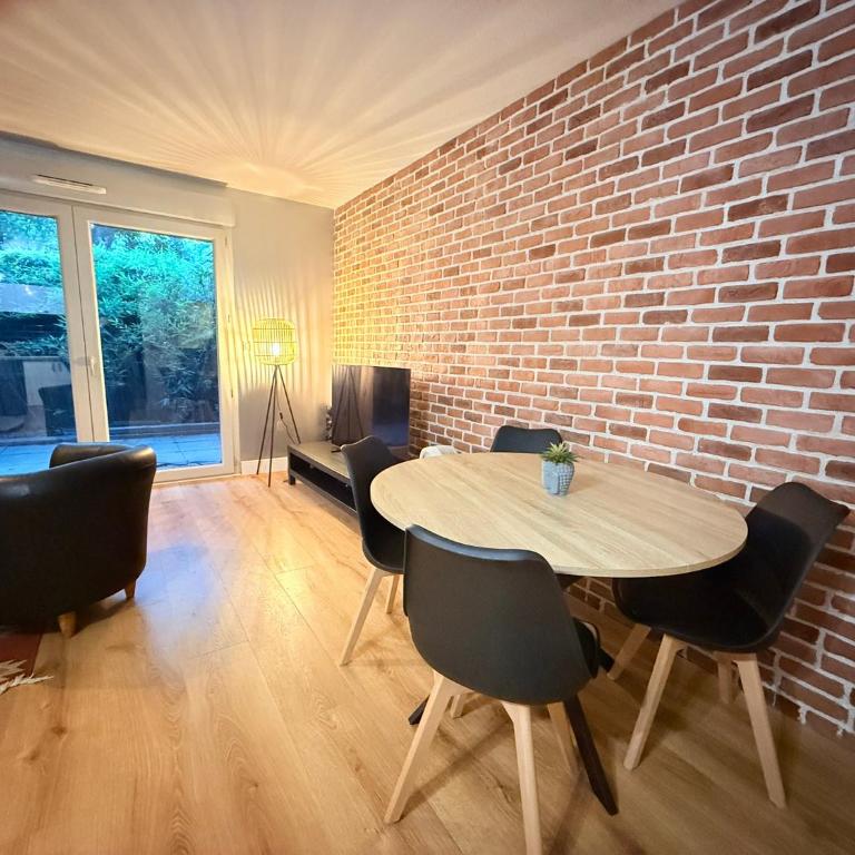 Cosy T3 climatisé- 70 m2 -Montpellier centre ville - Parking - Appartamento con 2 Camere da Letto e Terrazza - 5