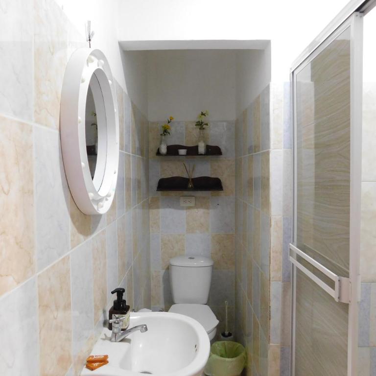 Apto con aire acondicionado cerca a la Universidad del Mag y Terminal - Two-Bedroom Apartment - 17
