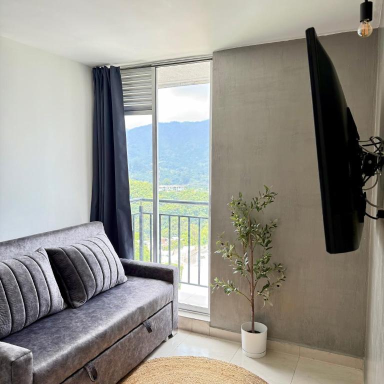 Acogedor Refugio Céntrico con Parking Privado - Apartamento de 2 dormitorios - 6