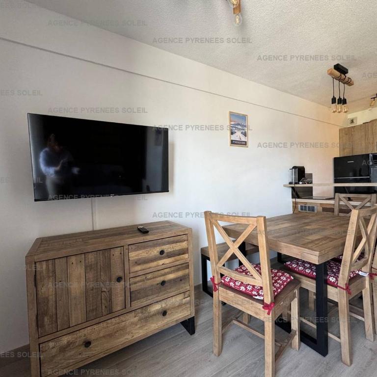 Location cosy avec Wi-Fi et parking couvert aux Angles - FR-1-295-208 - Appartamento - 1