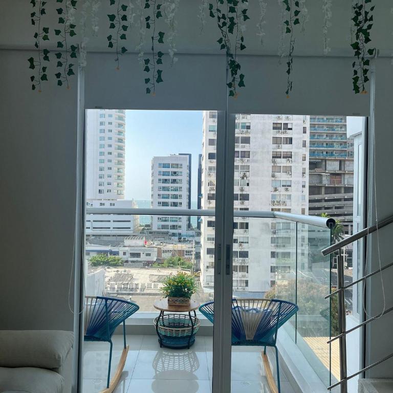 Charming Loft near the Beach - Deluxe One-Bedroom Apartment - 19