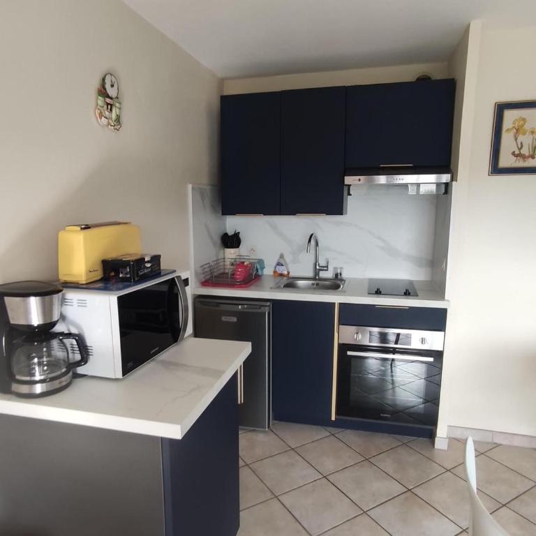 Bel appartement 2 pièces proche mer avec parking - FR-1-712-93 - Appartamento - 4