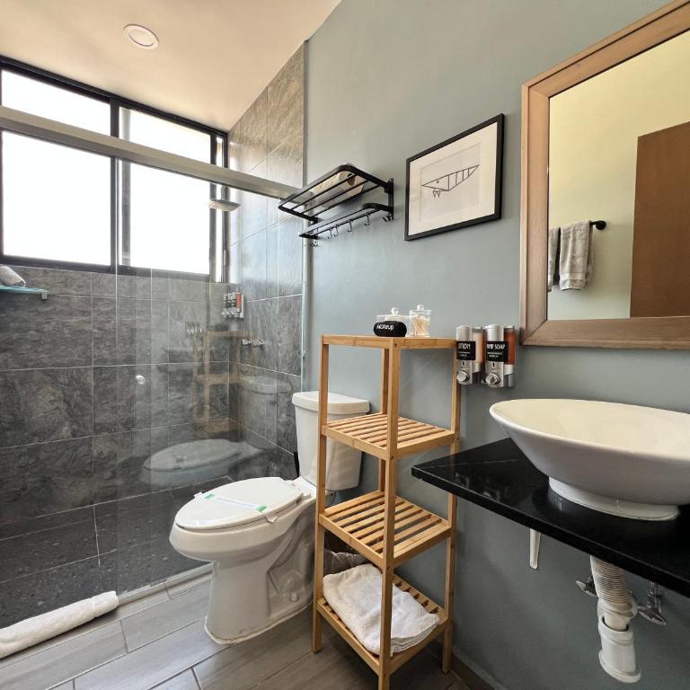 Luxe Modern-5 Star Area-Walk 2 Beach-Pool-View-King Bed - Superior Apartment - 15
