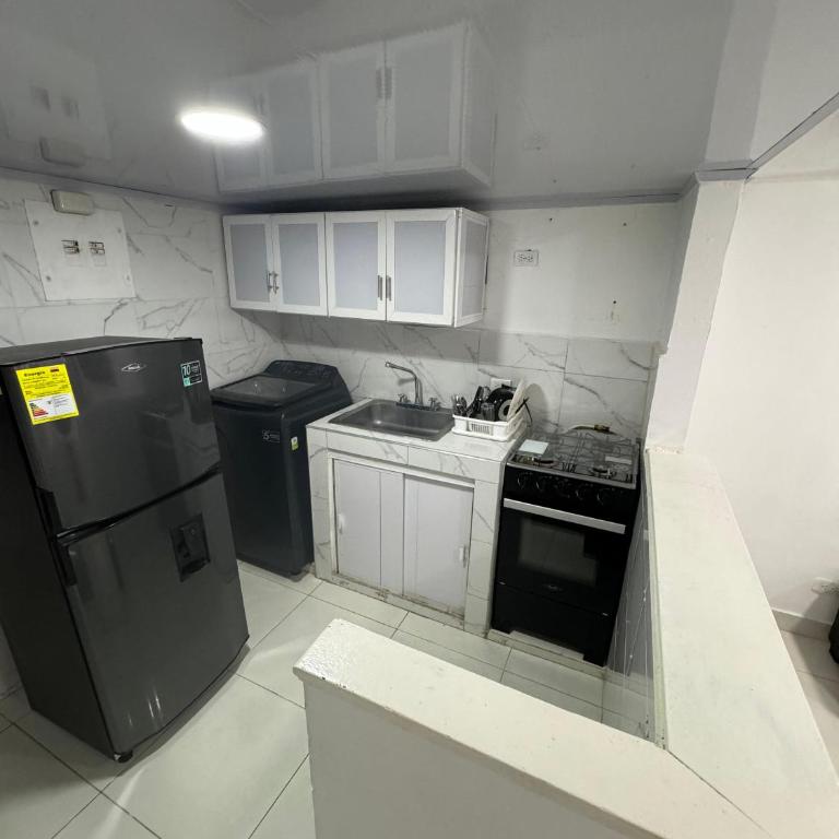 Edificio frente a la playa en cartagena, marbella - One-Bedroom Apartment - 12