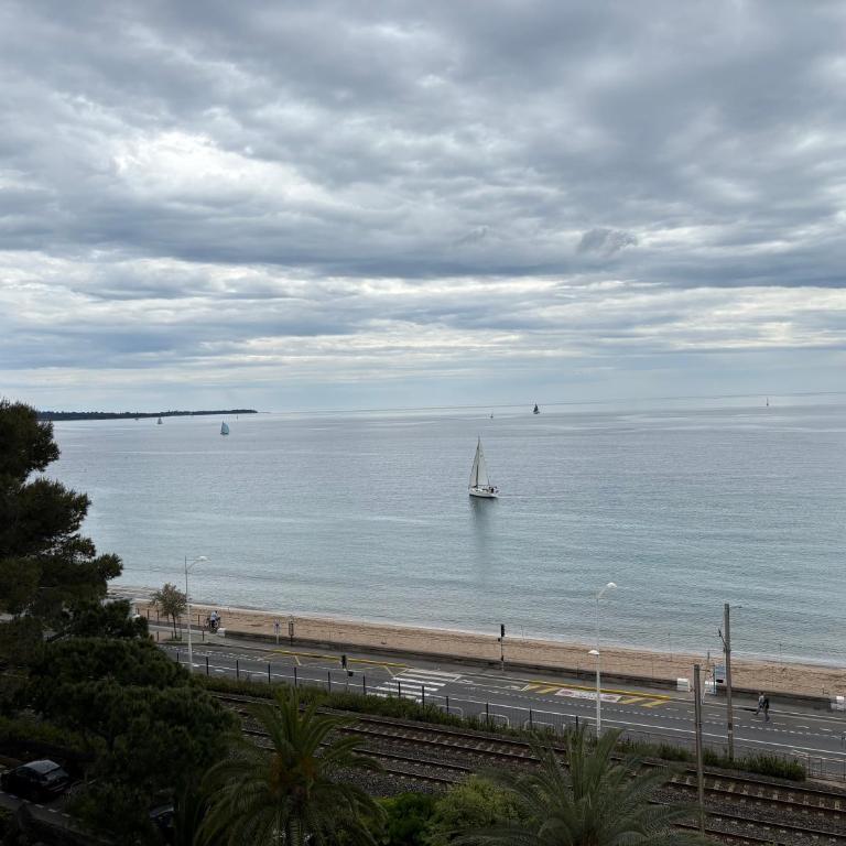 Appartement vue panoramique sur Cannes, 100M2 3P - Appartement 1 Chambre - 11