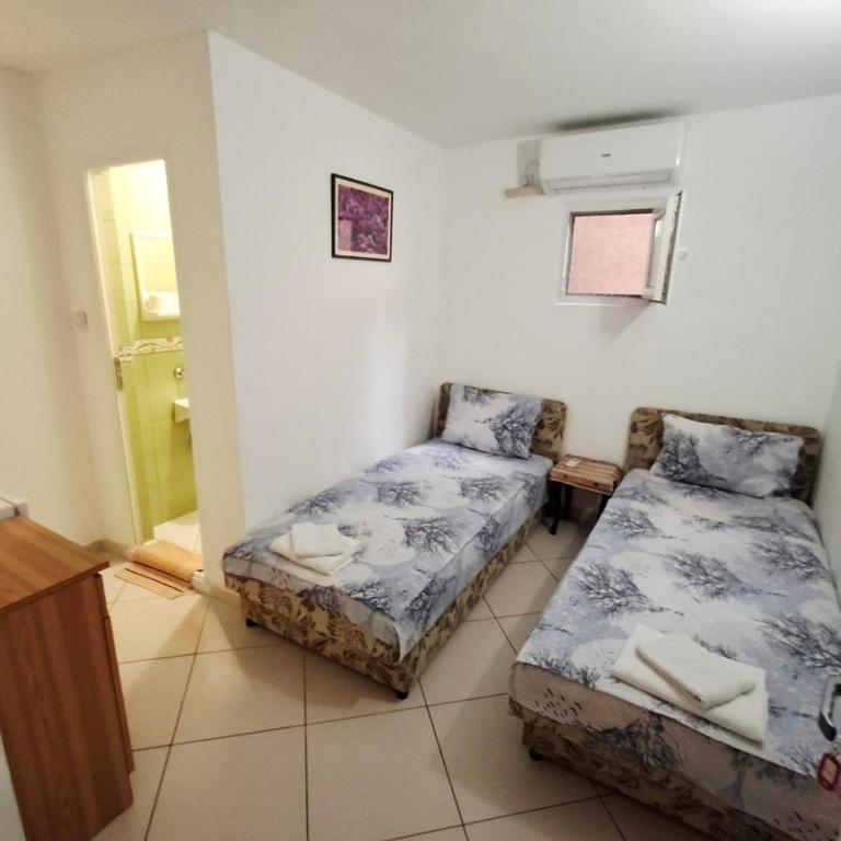 AS MONTENEGRO SUITES - Dvokrevetna Soba sa Zasebnim Krevetima i Kupatilom - 5