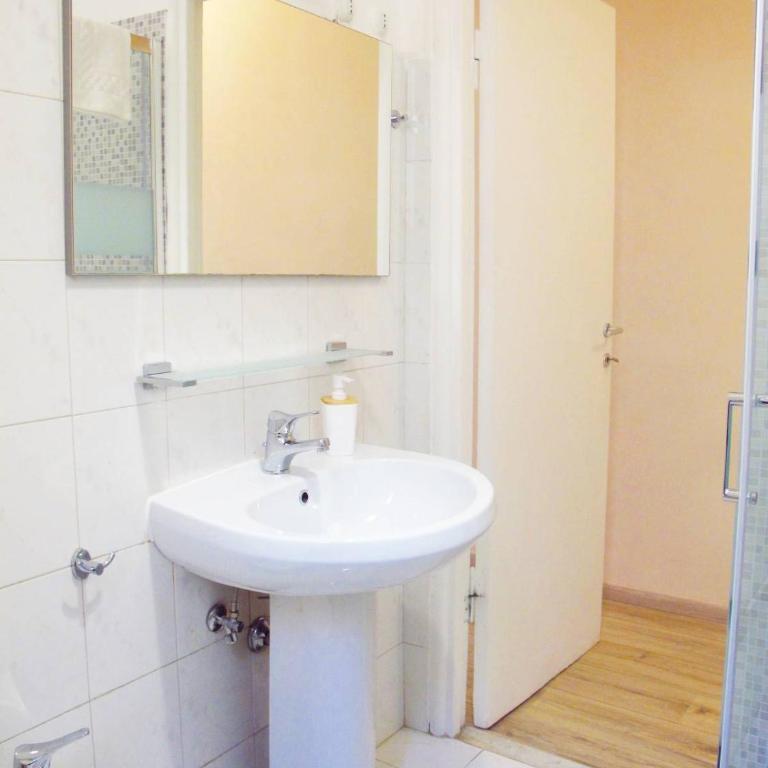 Blue House Termini-Colosseo - Appartamento con 1 Camera da Letto - 23