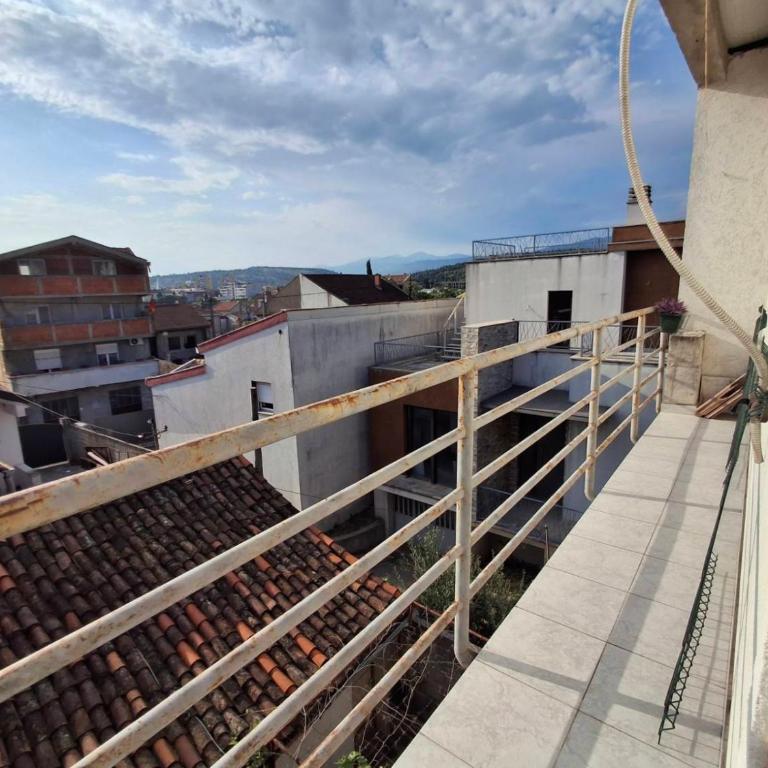 AS MONTENEGRO SUITES - Studio Apartment with King Bed - 8