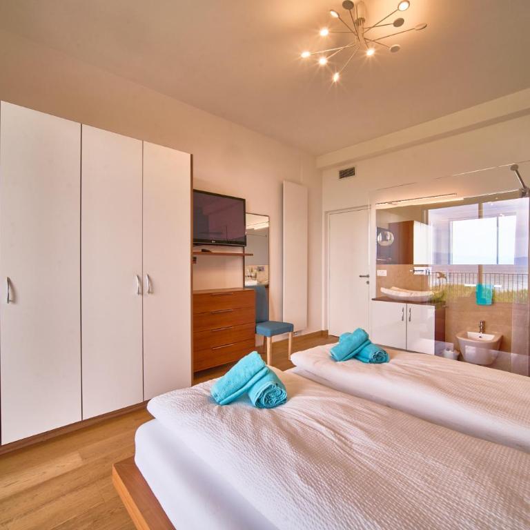 Vela Blu Apartments - Deluxe Family Room - 16