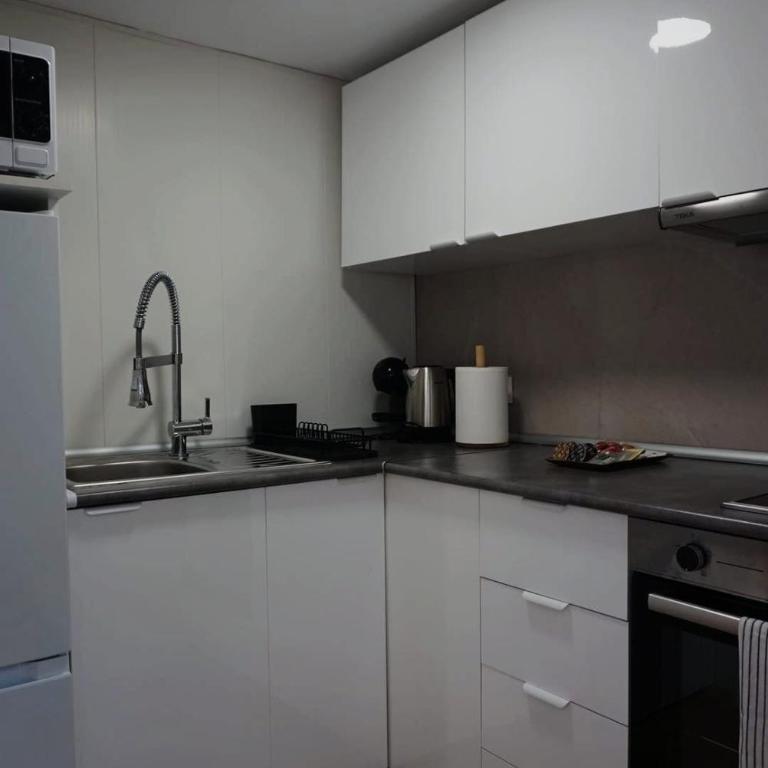 Casa a 150 metros de la playa con patio en El Palo - One-Bedroom Apartment - 7