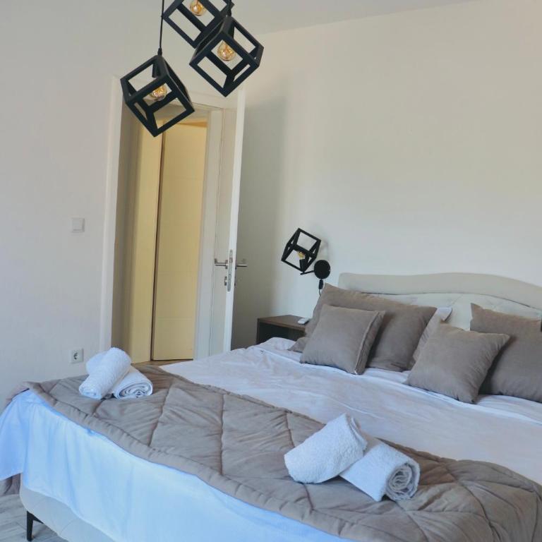 Villa Saraj with Swimming Pool & Jacuzzi near Sarajevo - Vila - 34